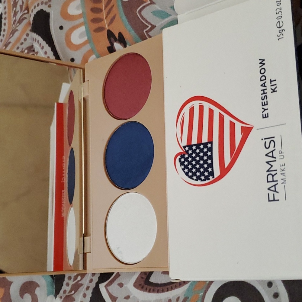 Farmasi Eyeshadow Kit